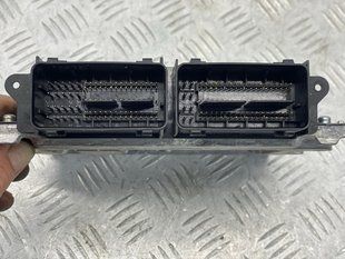 Блок керування двигуном 31452233 Volvo XC90
