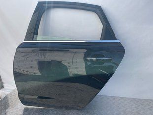 Двері 4G5833051 Audi A6