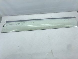 Накладка дверей 7P6854940H Volkswagen Touareg