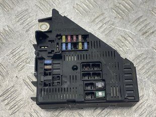 Блок предохранителей 31473571 Volvo XC90