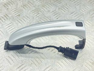 Ручка дверей (keyless) зовнішня 4L0837205B Audi Q7