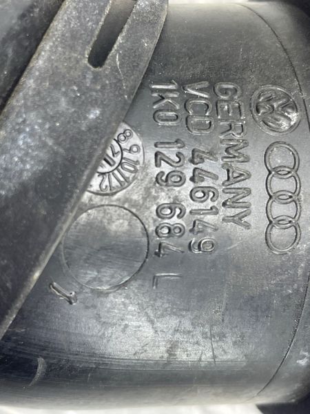 Патрубок повітряного фільтра 1K0129684L Volkswagen CC