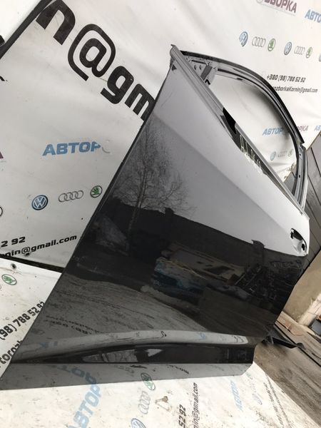 Двері 4K0831051A Audi A6