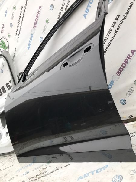 Двері 4K0831051A Audi A6