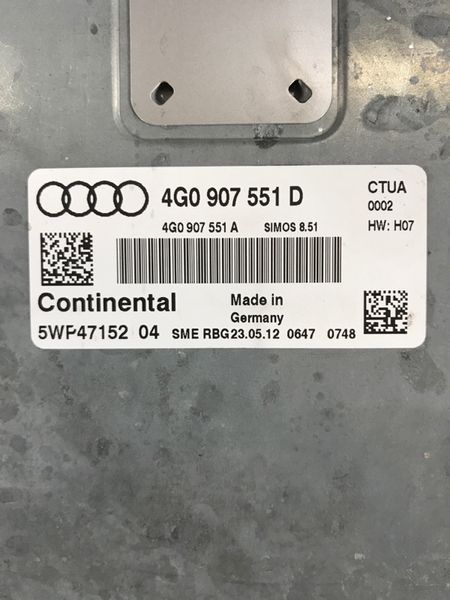 Блок керування двигуном 4G0907551D Audi A6