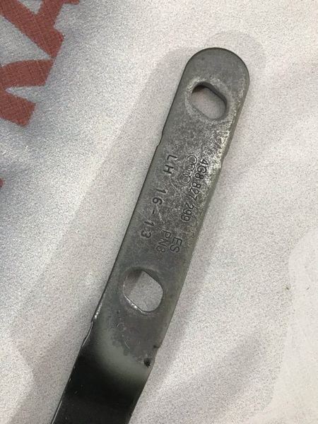 Петля кришки багажника 4G8827299 Audi A7