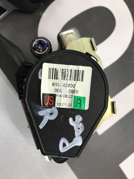 Ремінь безпеки 610042600 Volkswagen CC