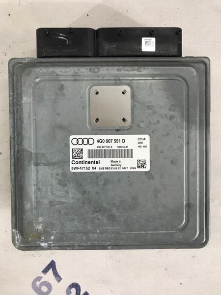 Блок керування двигуном 4G0907551D Audi A6