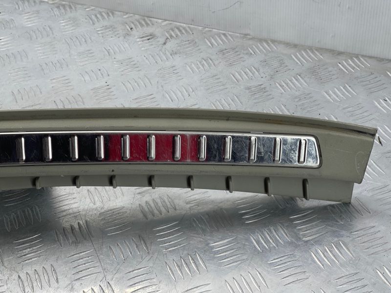 Накладка багажника 39830503 Volvo XC90