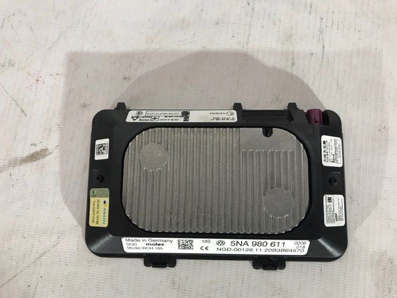 Бездротовий зарядний пристрій 5NA980611 Volkswagen Tiguan