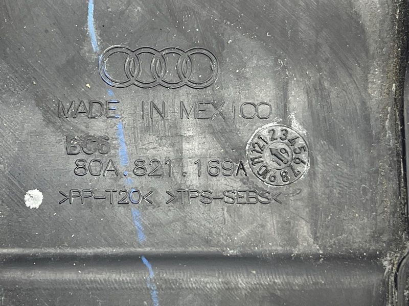 Накладка крила 80A821169A Audi Q5
