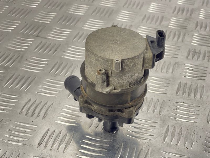 Насос системы охлаждения 8K0965567 Audi Q7 Audi A6, Audi Q7