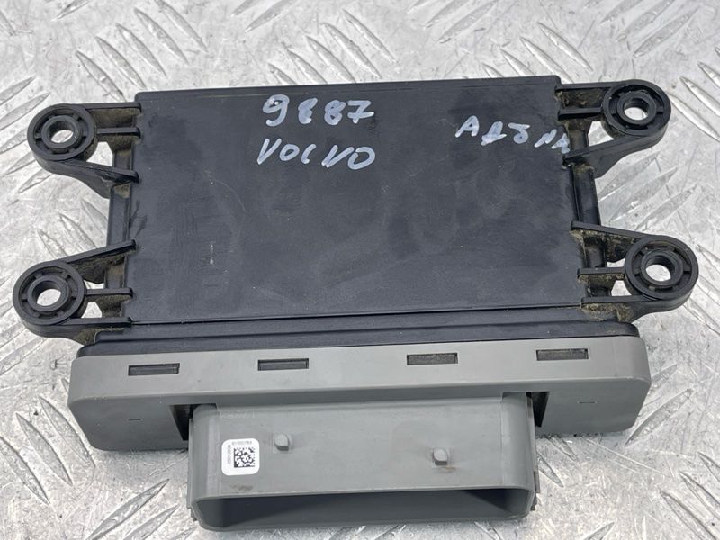 Блок керування системою Adblue 32242457 Volvo XC60