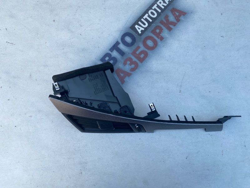 Дефлектор повітропроводу 687504GA0A Infiniti Q50