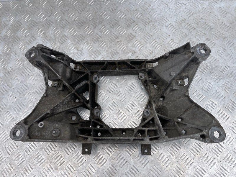 Траверса АКПП 4M0399263E Audi Q7 Audi Q7, Audi Q8