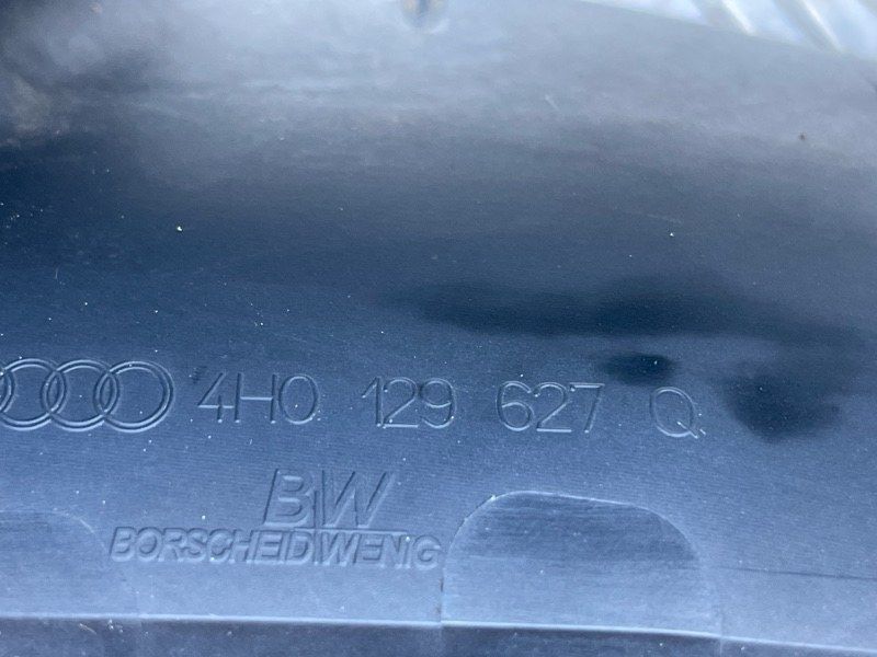 Повітропровід радіатора 4H0129627Q Audi S8