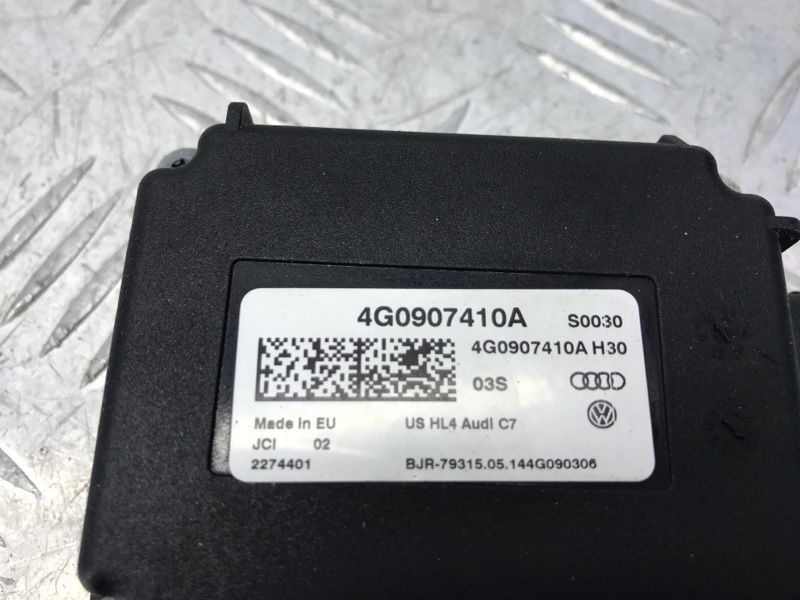 Блок керування системи відкривання воріт гаража 4G0907410A Volkswagen Touareg