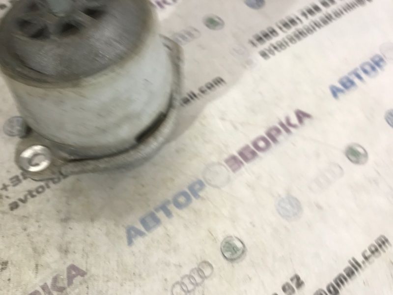 Опора двигателя 7P6199131D Volkswagen Touareg