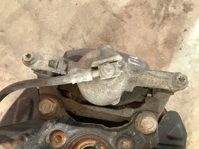 Супорт гальмівний Volkswagen Jetta