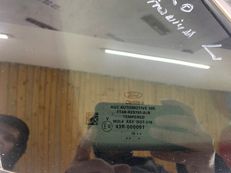 Стекло боковое заднее 43R000091 Ford Edge