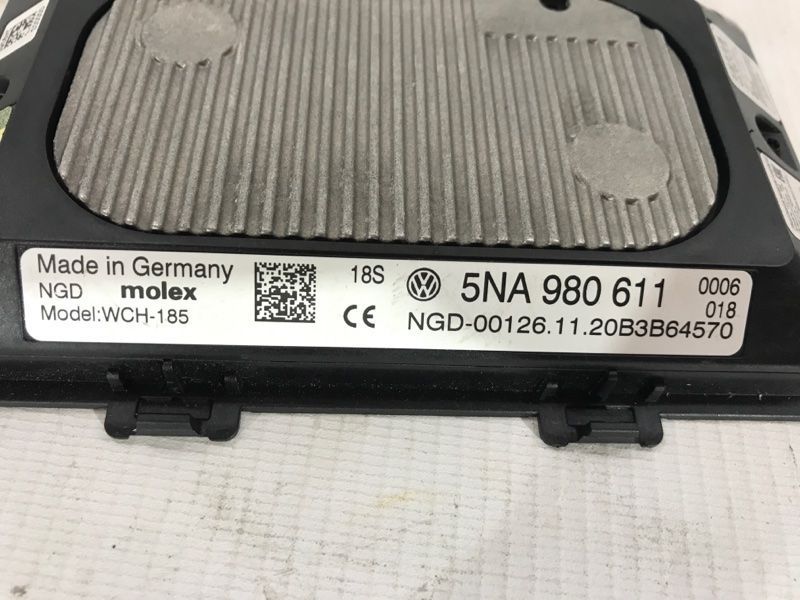 Бездротовий зарядний пристрій 5NA980611 Volkswagen Tiguan