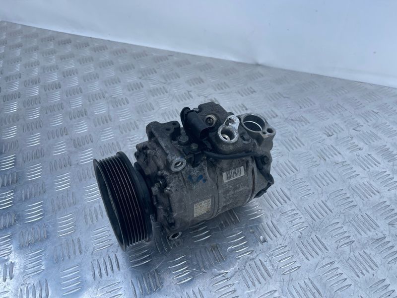 Компресор кондиціонера 7P0820803E Audi Touareg Audi Q7