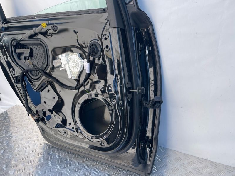 Дверь 4G5833051 Audi A6