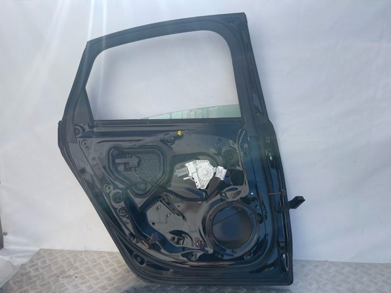 Дверь 4G5833051 Audi A6