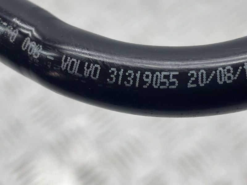Трубка масляного радиатора АКПП 31319055 Volvo XC60