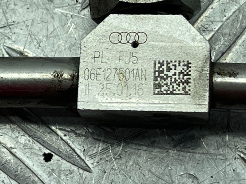Трубка паливна Audi A6