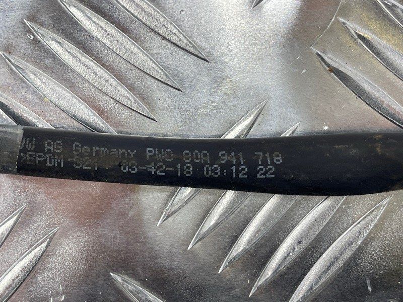 Патрубок 80A941718 Audi Q5