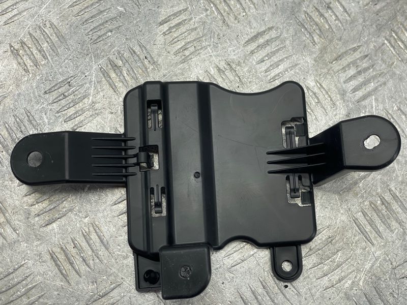 Кронштейн блоку керування 32214057 Polestar 2