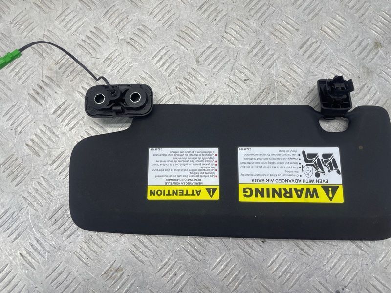 Козирок сонцезахисний 31684565 Polestar 2