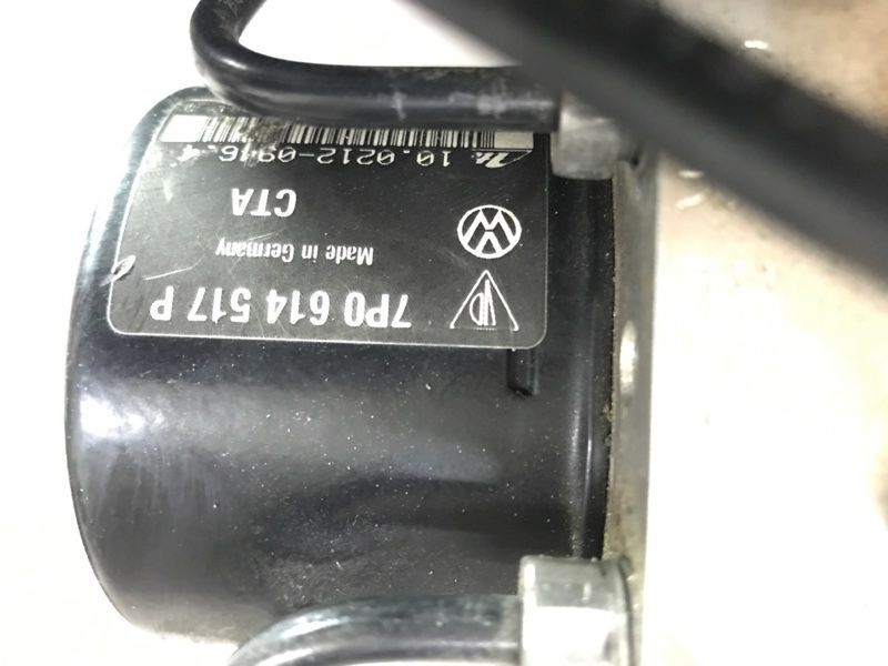 Блок ABS 7P0614517P Volkswagen Touareg