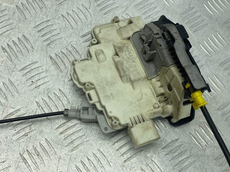 Замок двери 4G0839015A Audi A7