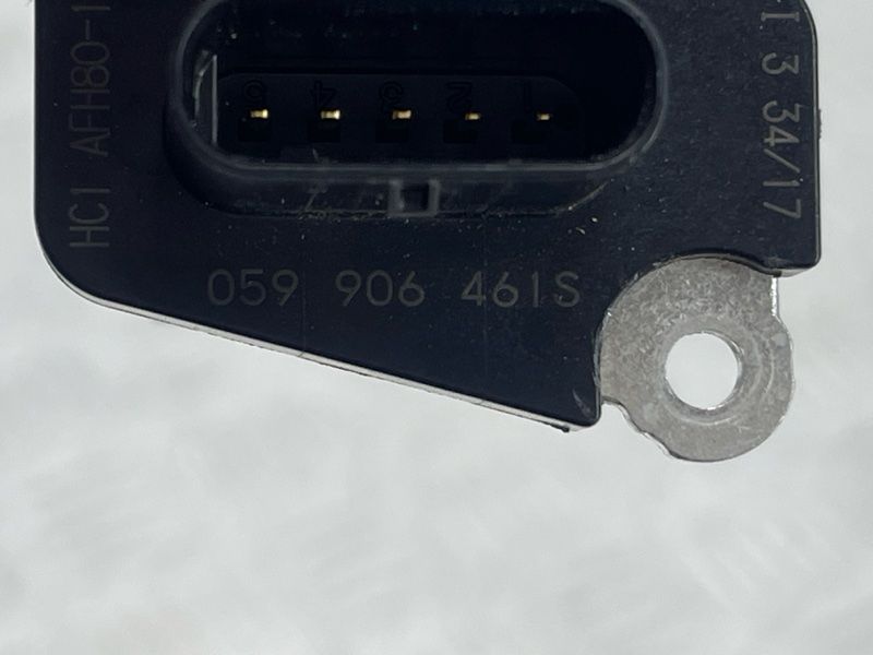 Датчик массового расхода воздуха (MAF) 059906461S Audi A6