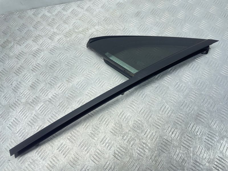 Скло глухе передніх дверей ліве 4M0845113 Audi Q7 Audi Q7, Audi SQ7