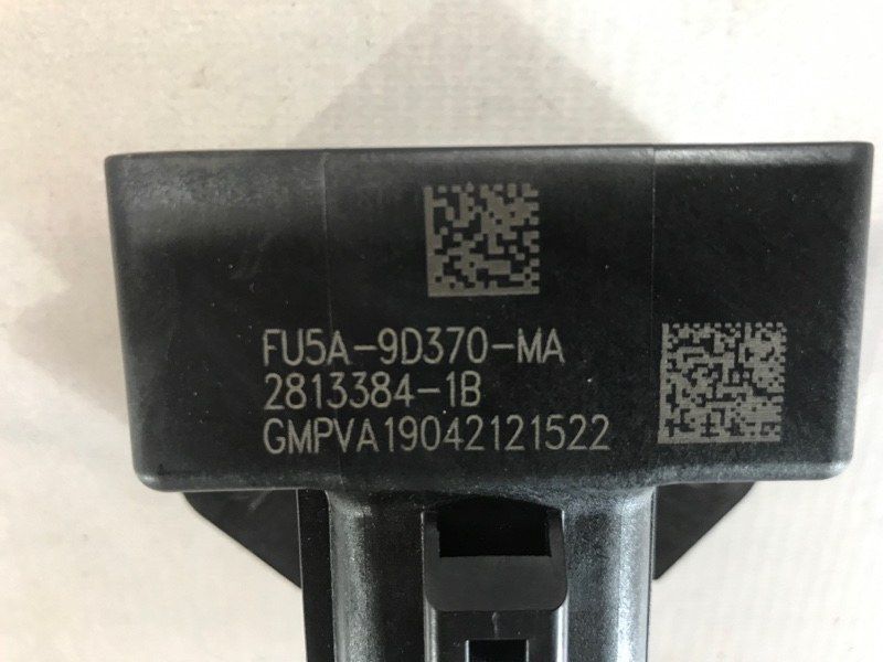 Блок керування паливним насосом FU5A9D370MA Ford Fusion