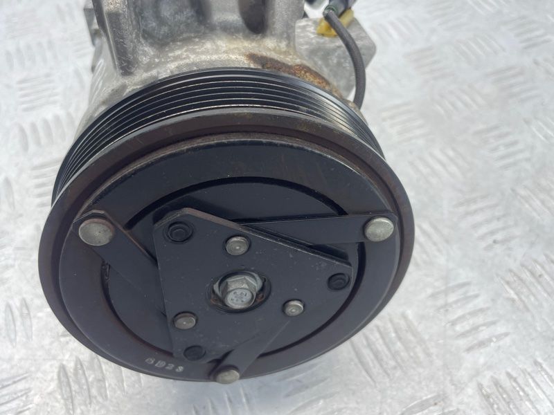 Компресор кондиціонера 31449067 Volvo XC60