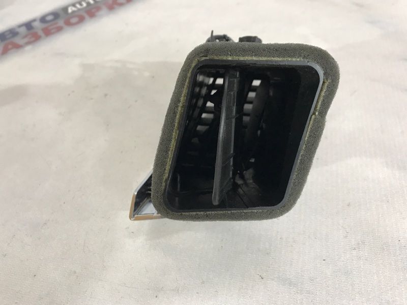 Дефлектор повітропроводу 4L0820901T3Q7 Audi Q7