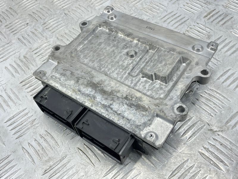 Блок керування двигуном 32203480 Volvo XC90