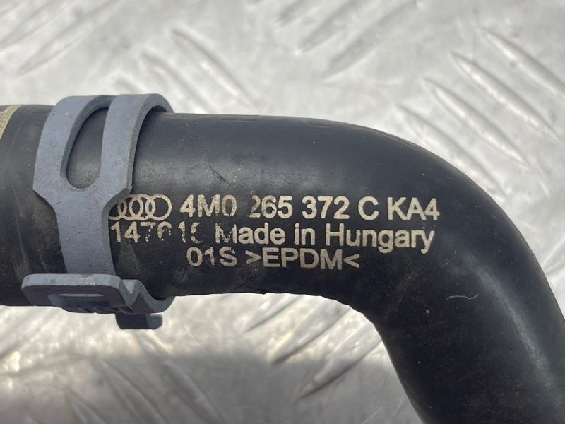 Шланг системы охлаждения 4M0265372C Audi Q7