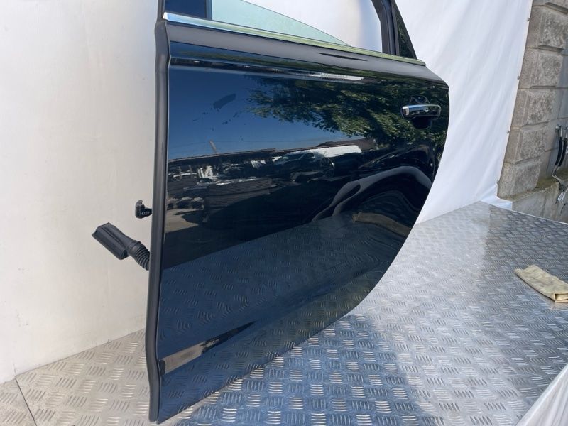 Дверь 4G5833051 Audi A6