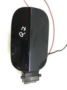Корпус лючка кришки паливного бака в зборі 4M0010508K Audi Q7