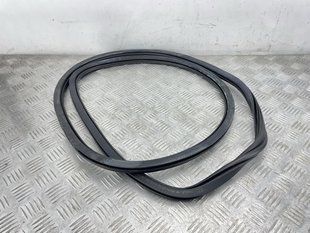 Ущільнювач дверей 8R0833721F Audi Q5