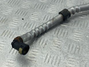 Шланг з'єднувальний 7P6133352C Volkswagen Touareg