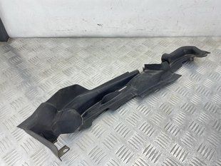Накладка крила 8W0821170C Audi A4