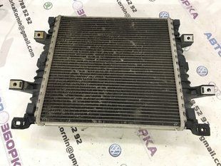 Радіатор охолодження двигуна додатковий 7L8121212A Audi Q7