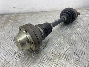 Піввісь 7P0407271C Volkswagen Touareg