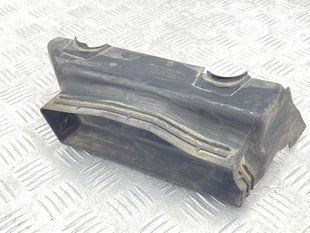 Повітропровід 7P6121395 Volkswagen Touareg